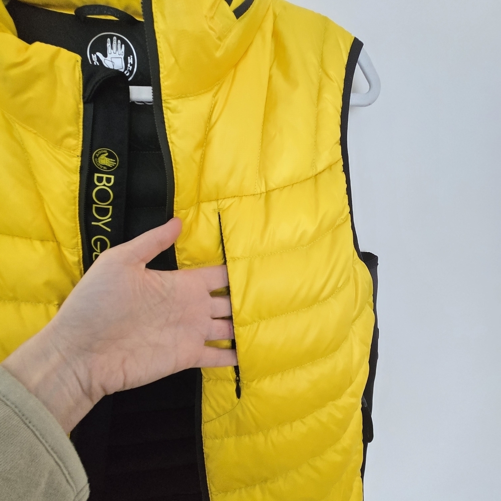 Body Glove Yellow and Black Men's Down Puffer Winter Vest Medium - Picture 5 of 8